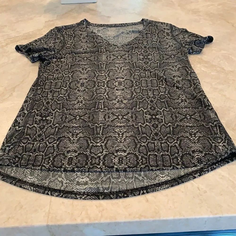 Danskin Snake Print Dri Fit Tee - Picture 1 of 4